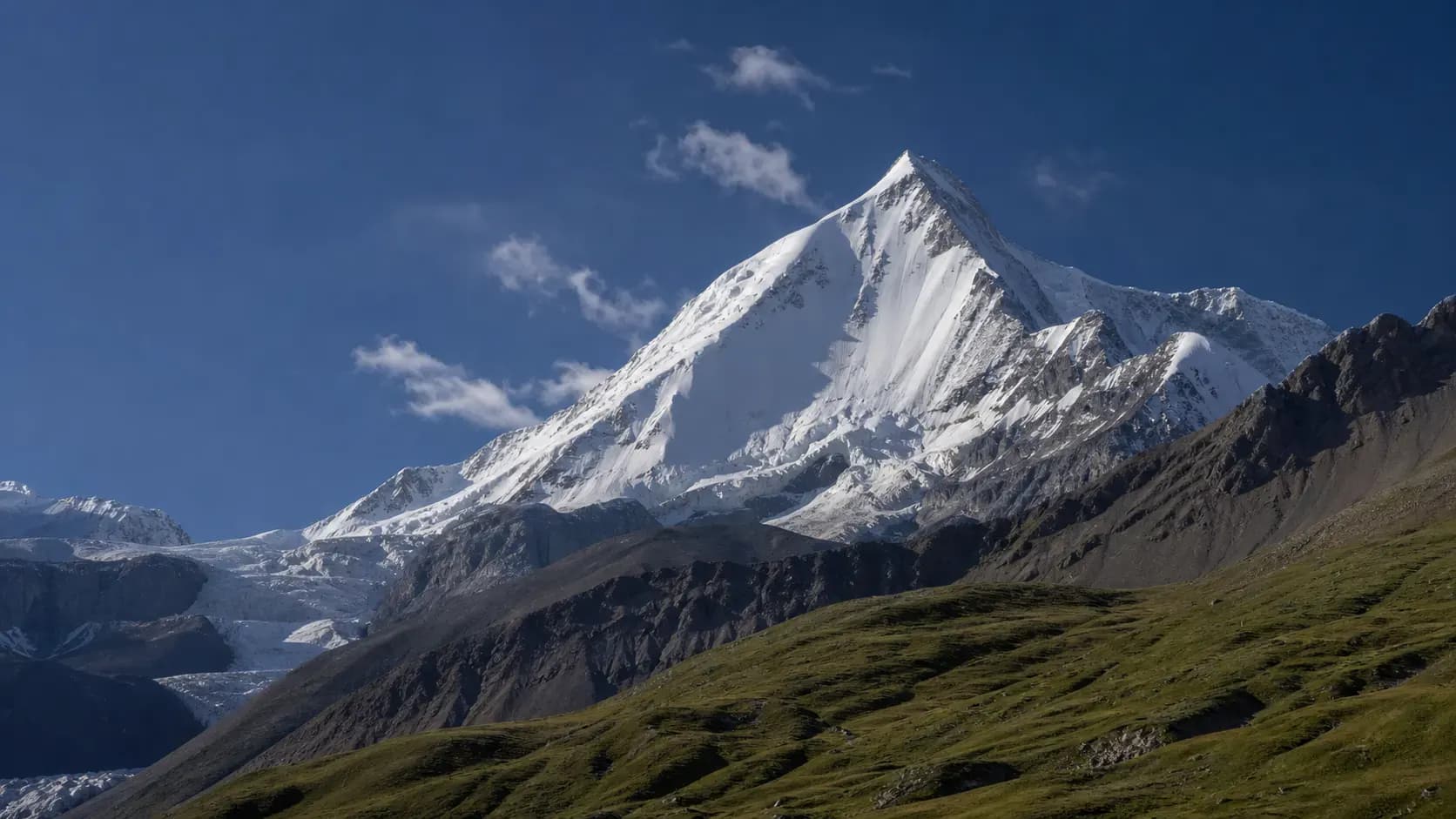 Diran Peak mountain climbing expedition in Pakistan