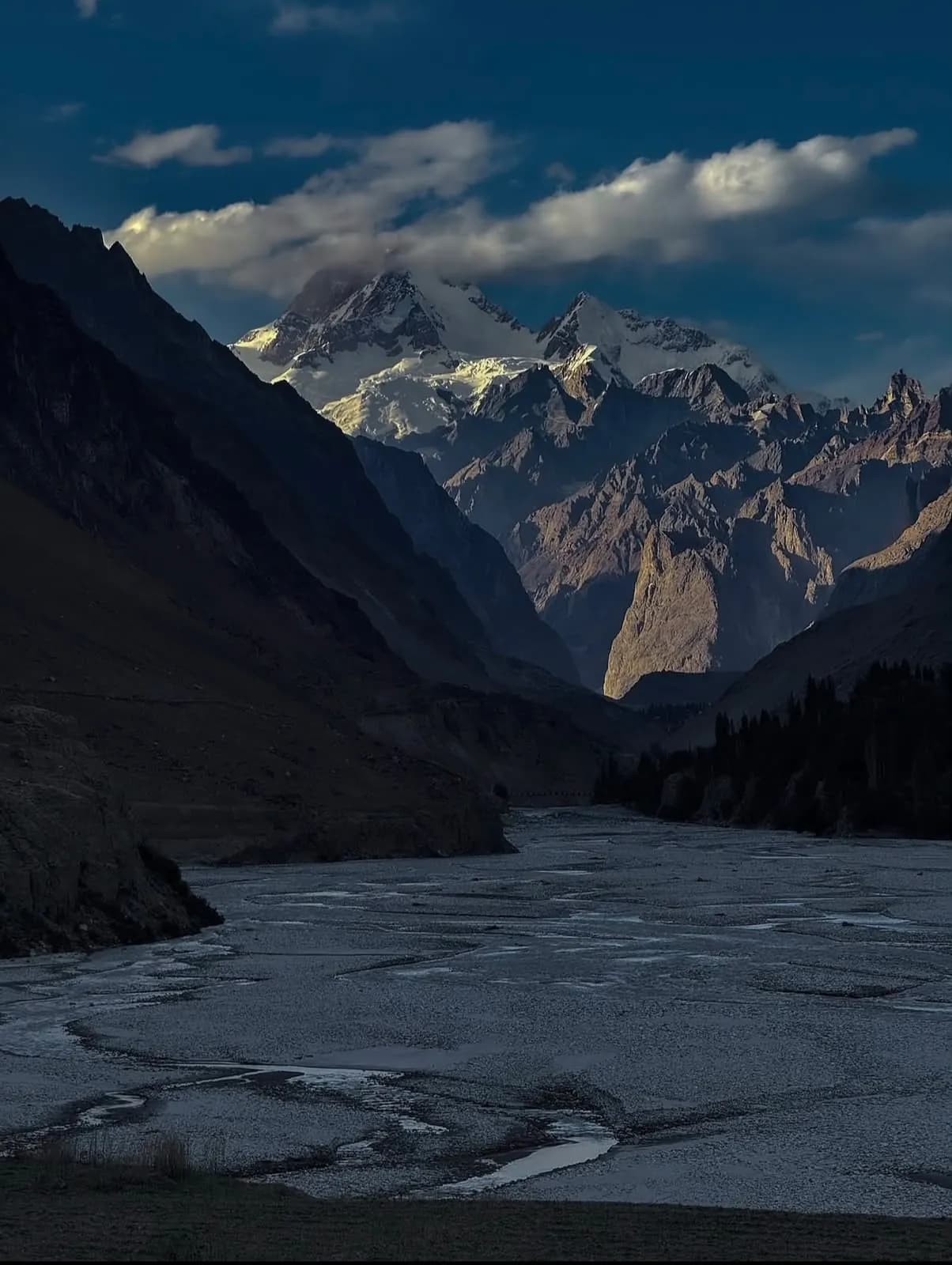 Baltistan skyline on Machulu La Trek