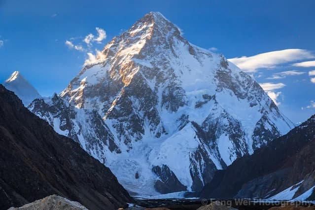 Karakoram perspectives during Latoq Base Camp Trek
